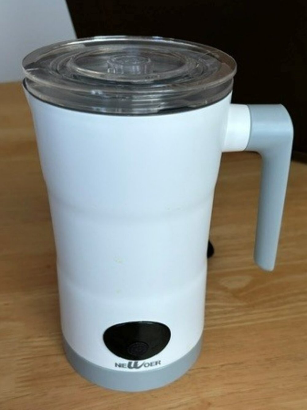 Electric Milk Frother/Steamer - Works Great and in Excellent Condition